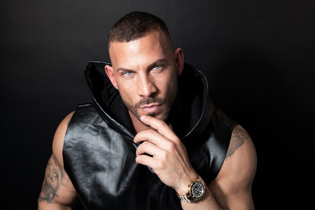 Alex – discreet Male Escort available in Sydney